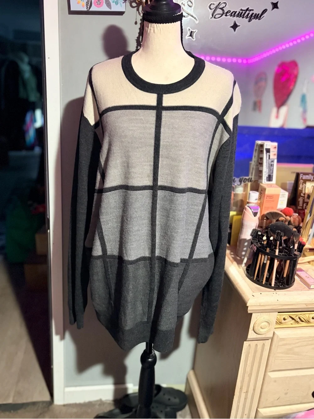 NWOT Dockers Gray & Cream Windowpane Crewneck Sweater- XL